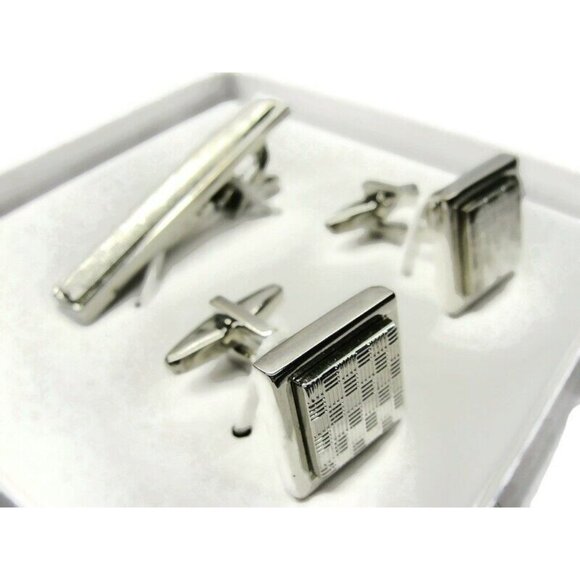 Michael Strahan Collection Cufflinks Tie Bar Set Silver Tone Classy Design IOB - Picture 9 of 9